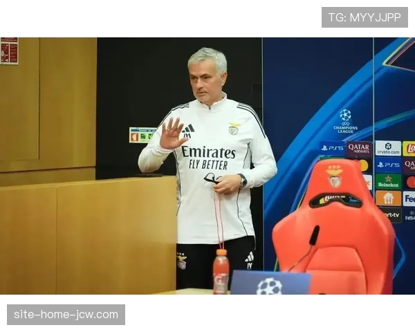 皇马迎战本菲卡次回合,穆里尼奥停赛缺席伯纳乌指挥 皇马迎战本菲卡次回合,穆里尼奥停赛缺席伯纳乌指挥